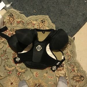 Tackla hockey chest protector